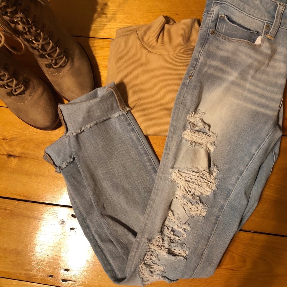 Super distressed jeans